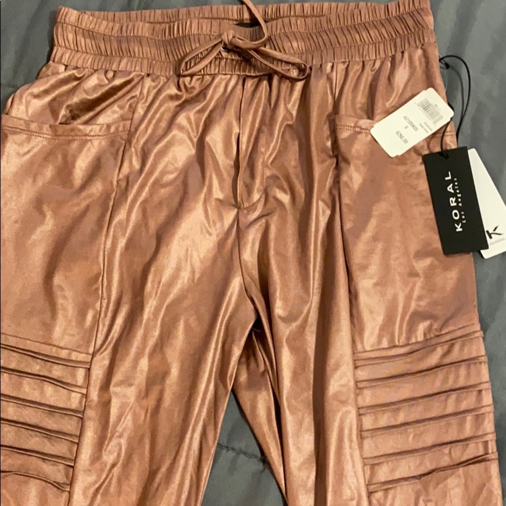 Rank pants